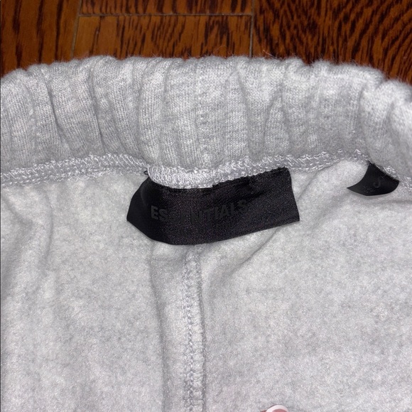 Essentials Heather Grey Jogger Sweatpants Size: Small NWT - Picture 5 of 8